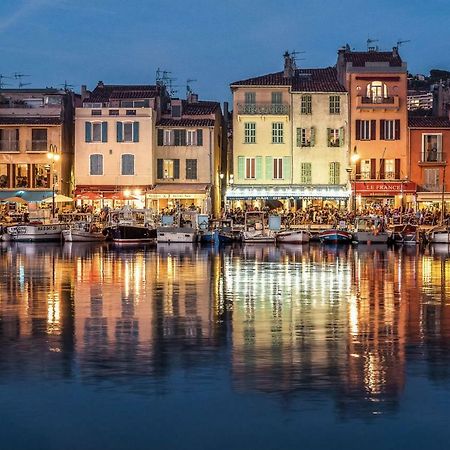 Les Barques, Vue Splendide Sur Le Port De Cassis Apartment Bagian luar foto