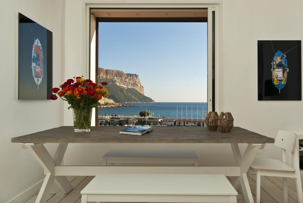 Les Barques, Vue Splendide Sur Le Port De Cassis Apartment Ruang foto